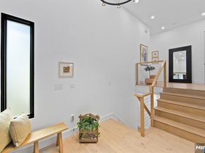284 Castle Drive, Englewood Cliffs NJ 07632