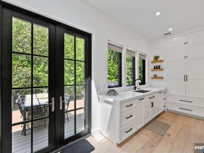 284 Castle Drive, Englewood Cliffs NJ 07632