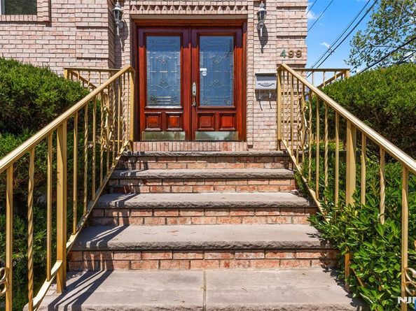 499 Morse Avenue, Ridgefield NJ 07657