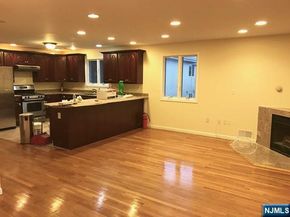 441 Hillcrest Place, Palisades Park NJ 07650
