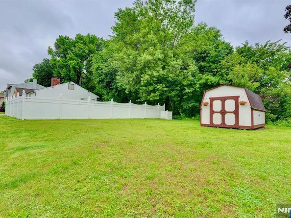 76 Central Lane, Secaucus NJ 07094