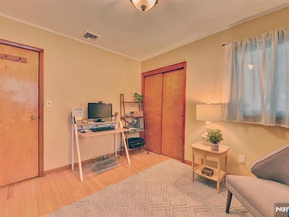 76 Central Lane, Secaucus NJ 07094