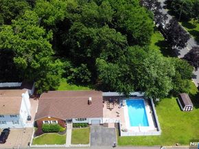 76 Central Lane, Secaucus NJ 07094