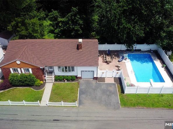 76 Central Lane, Secaucus NJ 07094