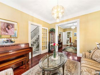 415A 57th Street