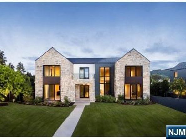 148 Demarest Avenue, Englewood Cliffs NJ 07632