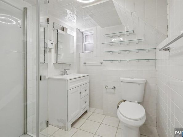 7722 Broadway, North Bergen NJ 07047