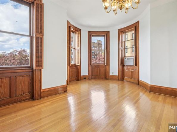 7722 Broadway, North Bergen NJ 07047