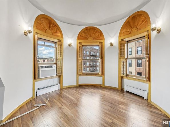 7722 Broadway, North Bergen NJ 07047