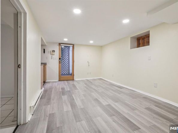 7722 Broadway, North Bergen NJ 07047