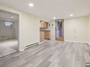 7722 Broadway, North Bergen NJ 07047