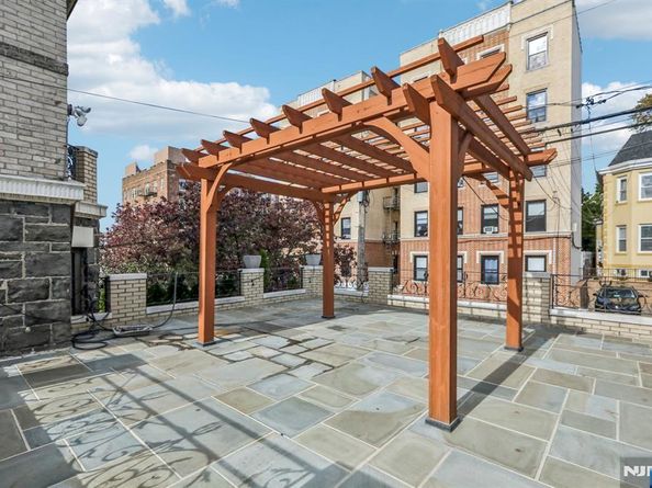 7722 Broadway, North Bergen NJ 07047