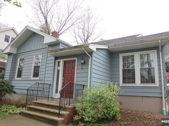 586 Hillside Street, Ridgefield NJ 07657