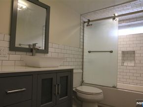 586 Hillside Street, Ridgefield NJ 07657