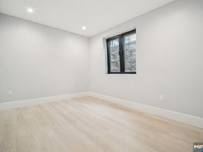 2 Connor Drive, Englewood Cliffs NJ 07632