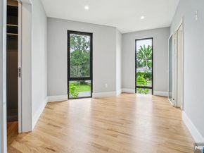 2 Connor Drive, Englewood Cliffs NJ 07632