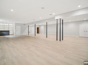 2 Connor Drive, Englewood Cliffs NJ 07632