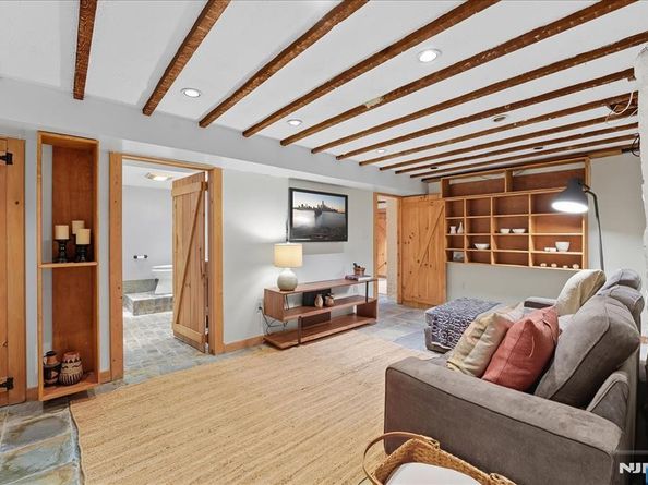 56-58 Bonn Place, Weehawken NJ 07086