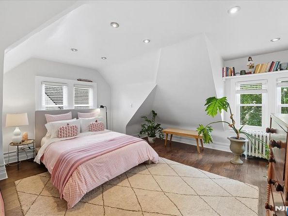 56-58 Bonn Place, Weehawken NJ 07086