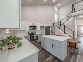 1908  Amanda Avenue , Fort Worth Texas 76105