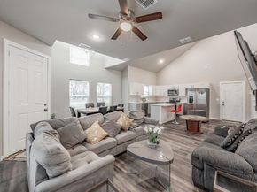 1908  Amanda Avenue , Fort Worth Texas 76105