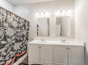 1908  Amanda Avenue , Fort Worth Texas 76105