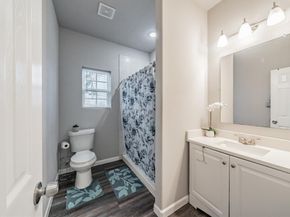 1908  Amanda Avenue , Fort Worth Texas 76105
