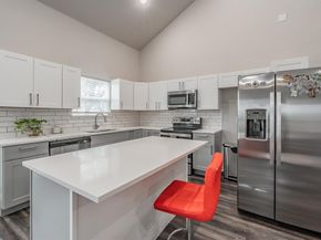 1908  Amanda Avenue , Fort Worth Texas 76105