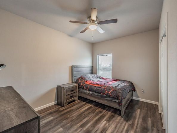 1908  Amanda Avenue , Fort Worth Texas 76105