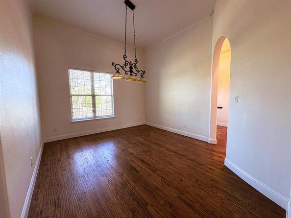 1302  Woodridge Circle , Euless Texas 76040