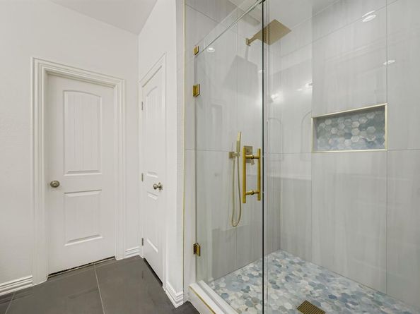 530 N M L King Jr Boulevard , Grand Prairie Texas 75050