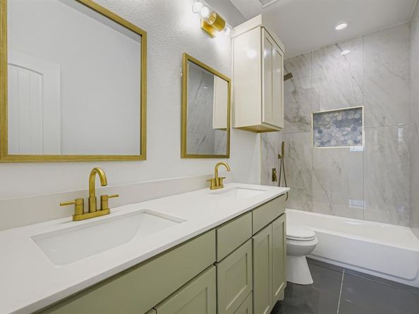 530 N M L King Jr Boulevard , Grand Prairie Texas 75050