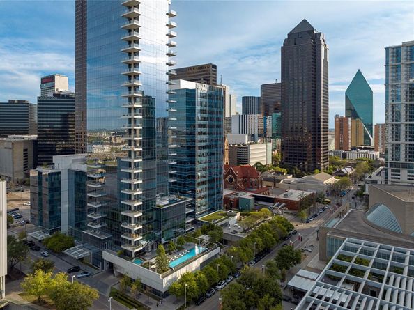 1747  Leonard Street  403, Dallas Texas 75201