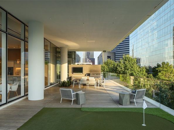 1747  Leonard Street  403, Dallas Texas 75201