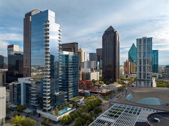 1747  Leonard Street  403, Dallas Texas 75201