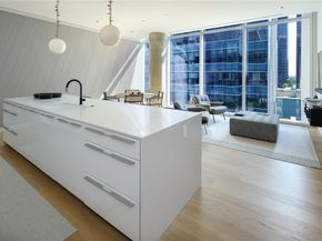 1747  Leonard Street  403, Dallas Texas 75201