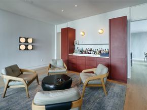 1747  Leonard Street  403, Dallas Texas 75201