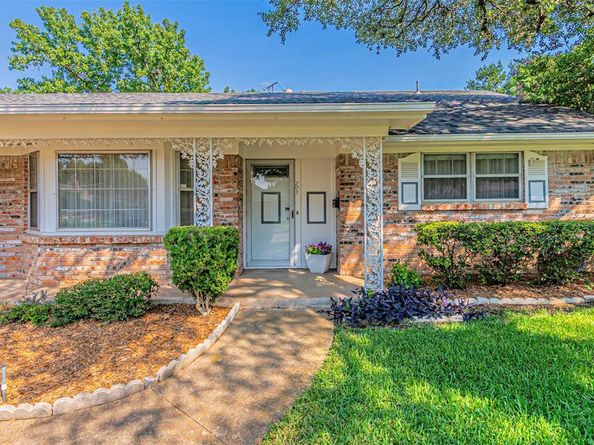709  Blue Lake Drive , Fort Worth Texas 76103