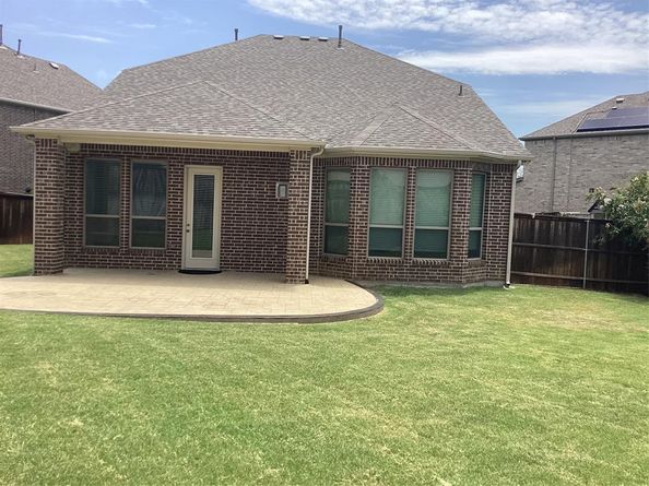 2209  Madison Street , Carrollton Texas 75010