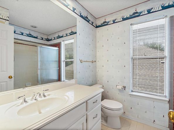 6704  Marthas Vineyard Drive , Arlington Texas 76001