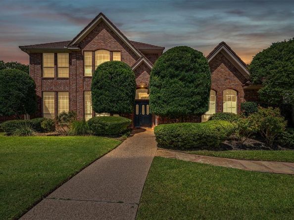 6704  Marthas Vineyard Drive , Arlington Texas 76001