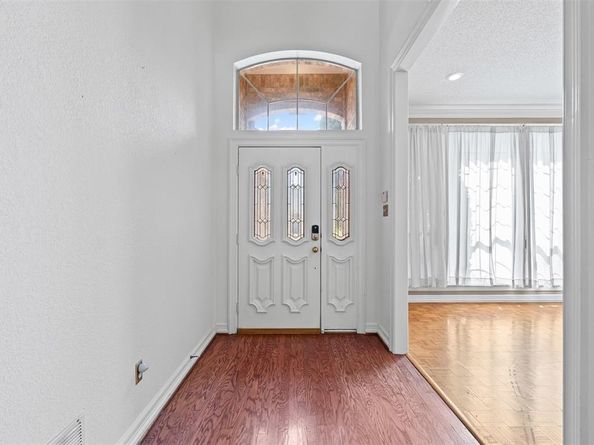 6704  Marthas Vineyard Drive , Arlington Texas 76001