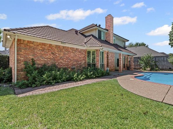 6704  Marthas Vineyard Drive , Arlington Texas 76001