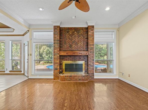 6704  Marthas Vineyard Drive , Arlington Texas 76001