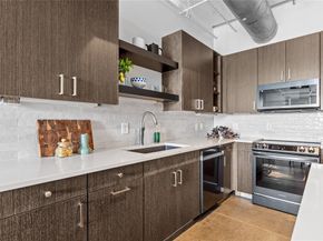 1122  Jackson Street  203, Dallas Texas 75202