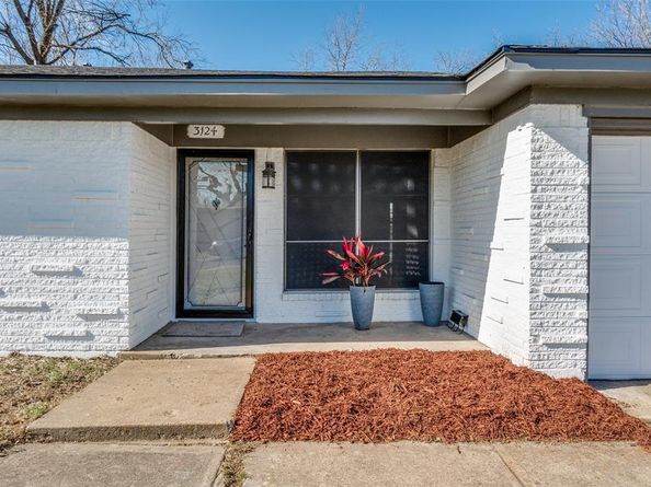 3124  Hillglenn  , Dallas Texas 75228