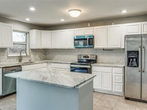 3124  Hillglenn  , Dallas Texas 75228