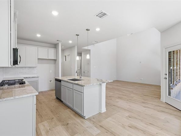 2504  Brandi Lane , Corinth Texas 75409