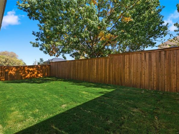 2504  Brandi Lane , Corinth Texas 75409