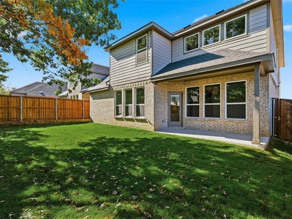 2504  Brandi Lane , Corinth Texas 75409